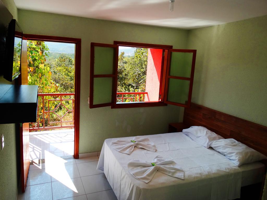 Pousada Arraial Das Cores Pirenopolis Exterior photo